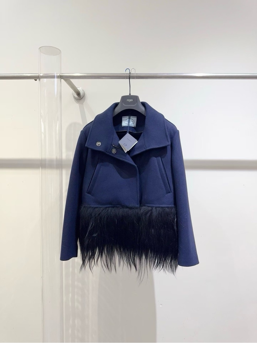 🚩steal Prada Navy Blue Wool Jacket with Black Fur Trim